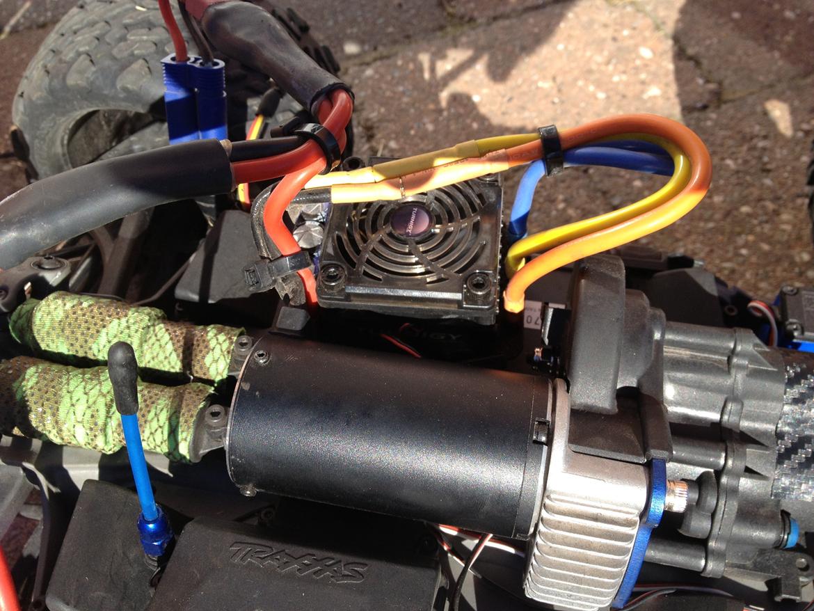 Bil Traxxas E-revo 1/10 brushless billede 13