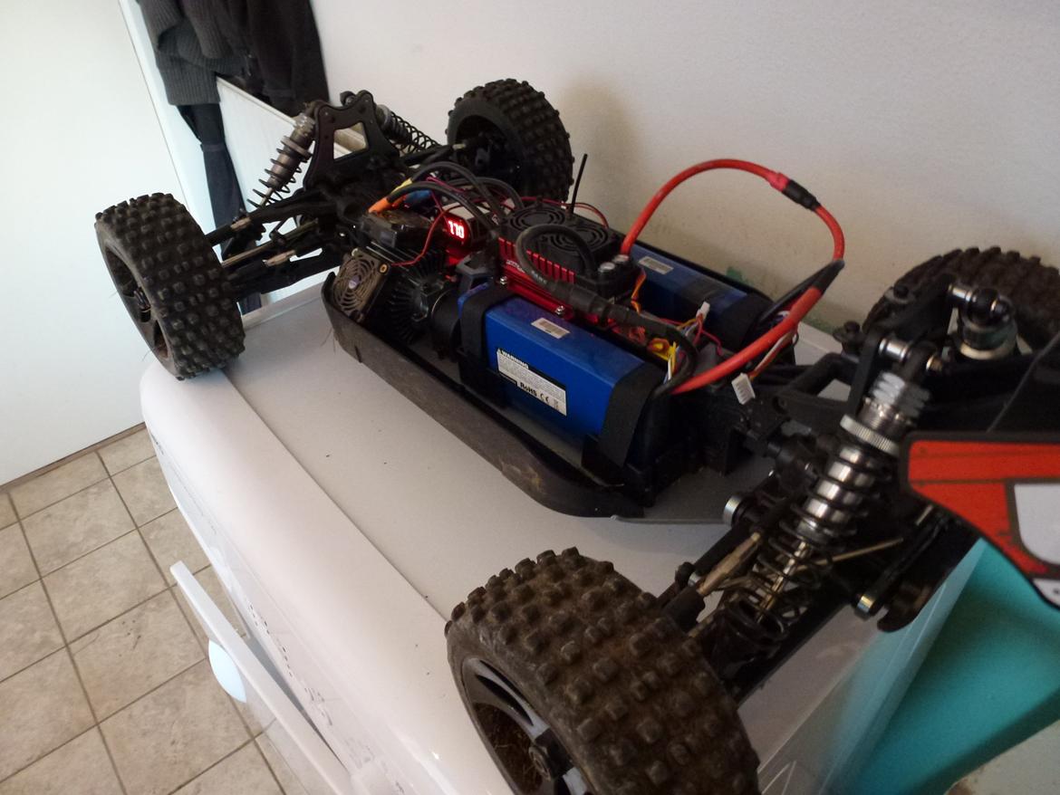 Buggy Maverick Vader XB 1/5 Brushless 8S billede 7