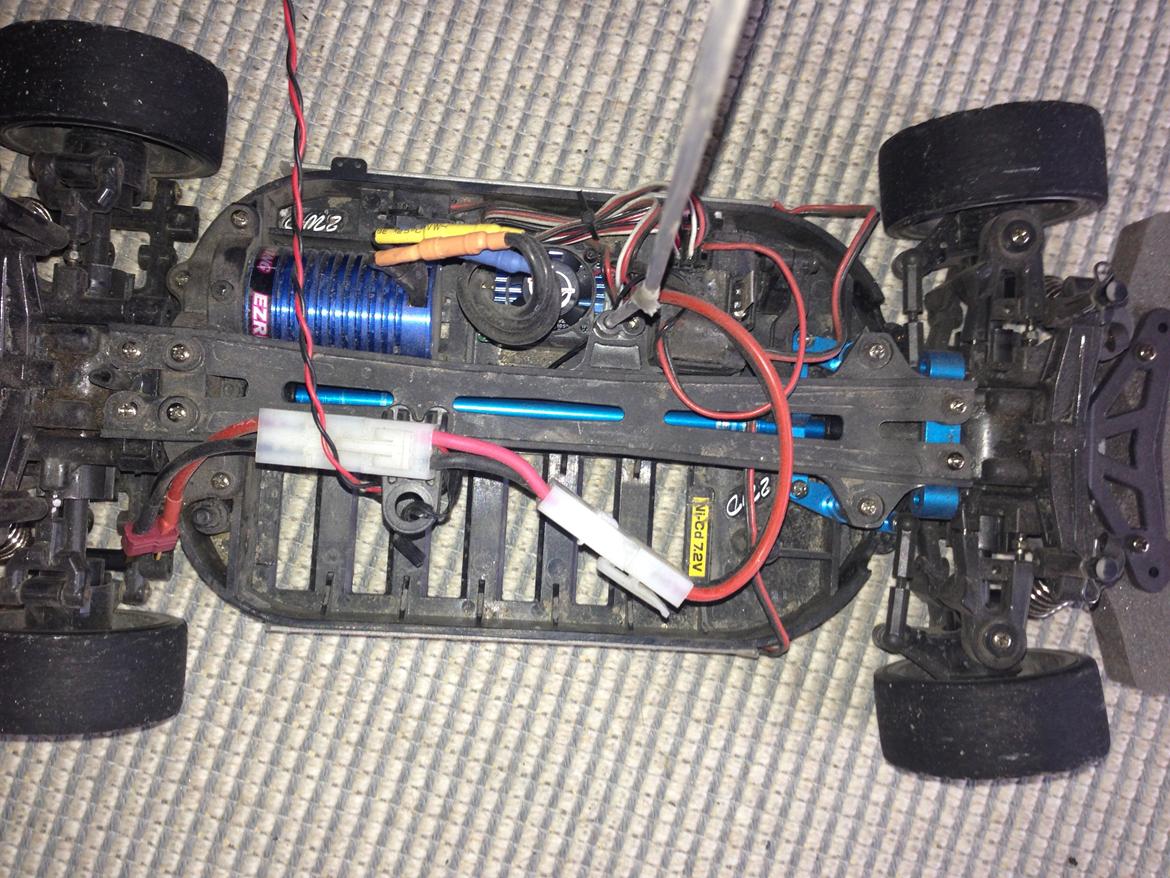 Bil Tamiya (Nissan GT/R) - Uden karosse billede 2