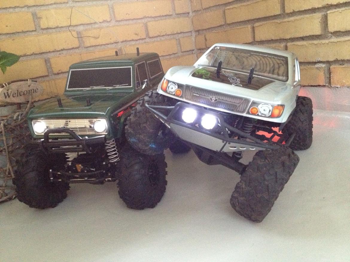 Off-Roader Axial scx10 Toyota VX LIMITED  billede 8