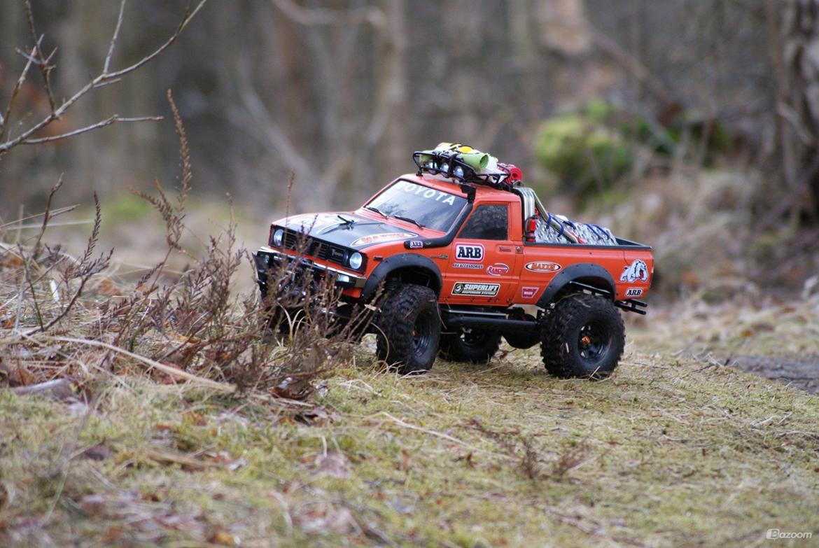 Off-Roader Axial SCX-10 Hilux "Truck Norris" billede 8