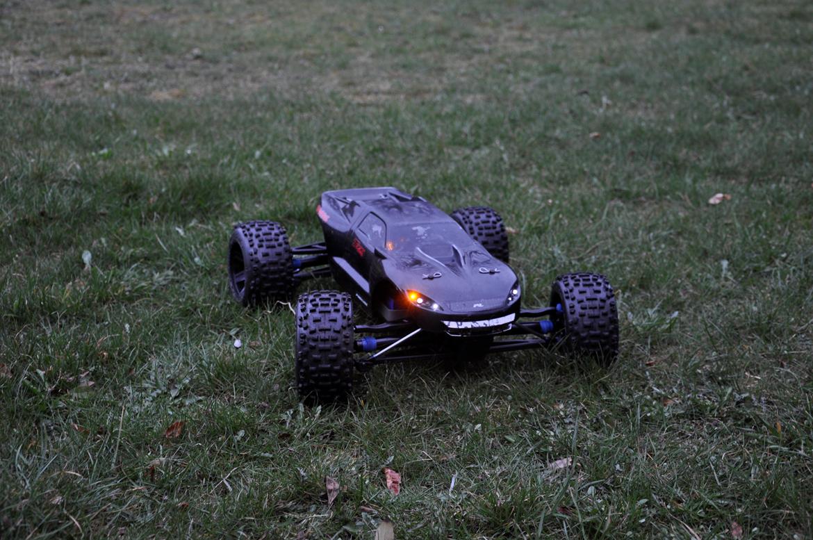 Off-Roader E-Revo Brushless 1:8 billede 4