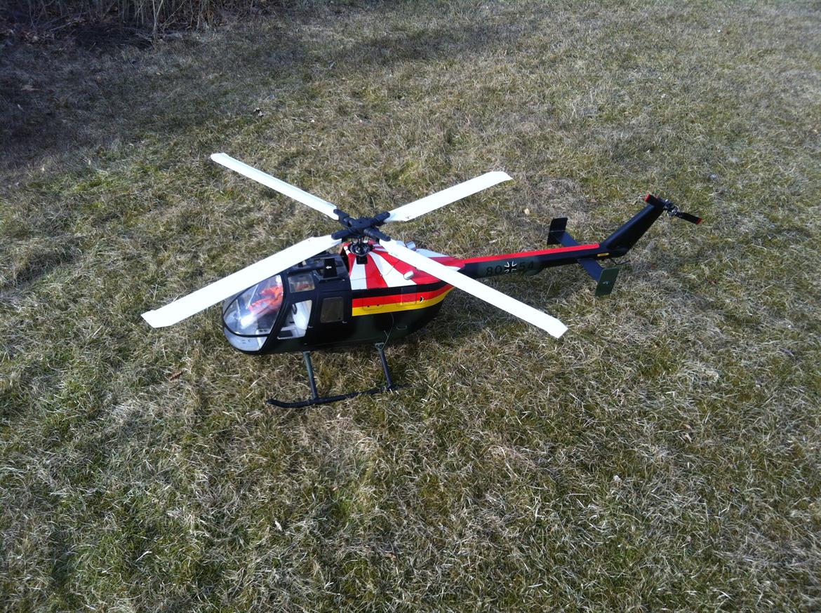 Helikopter BO-105 mil. graupner  billede 1