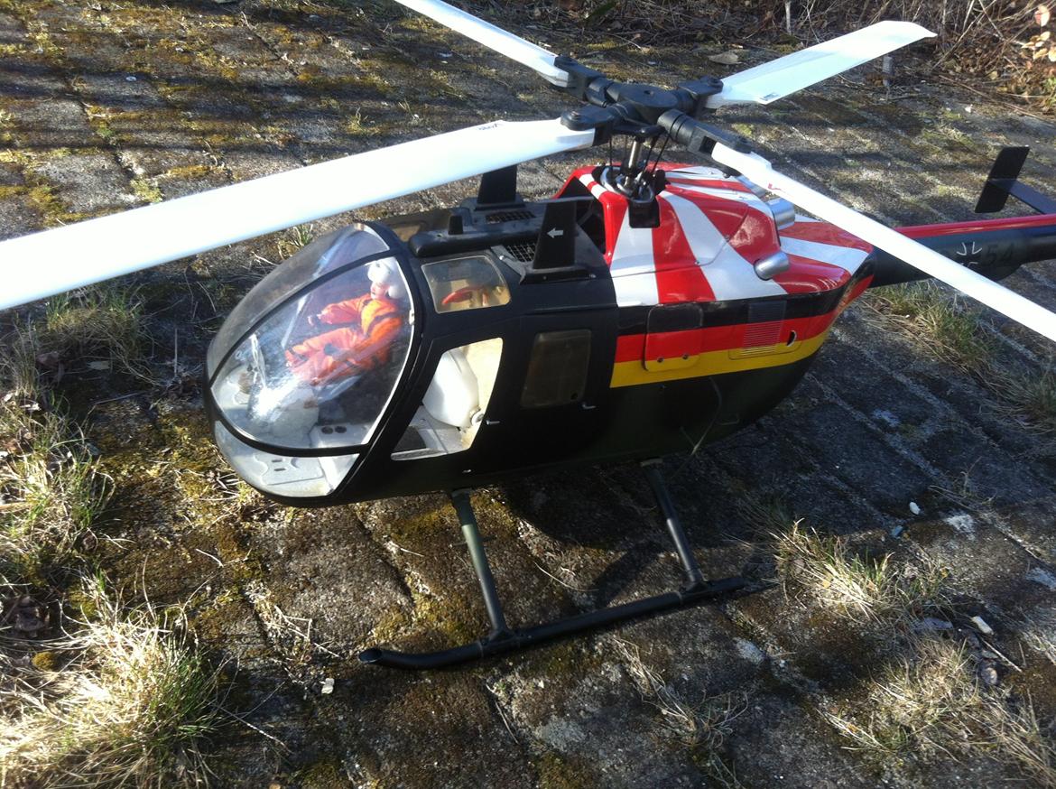 Helikopter BO-105 mil. graupner  billede 4