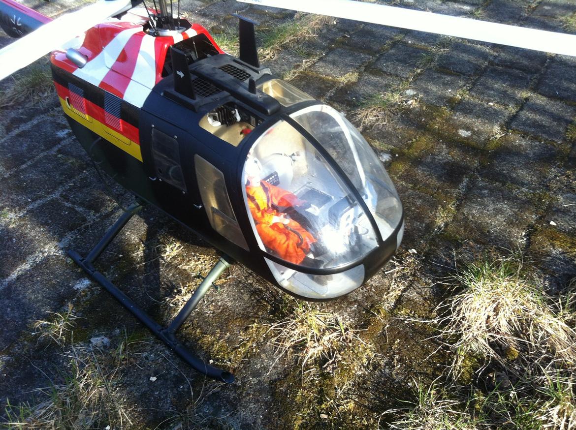 Helikopter BO-105 mil. graupner  billede 5