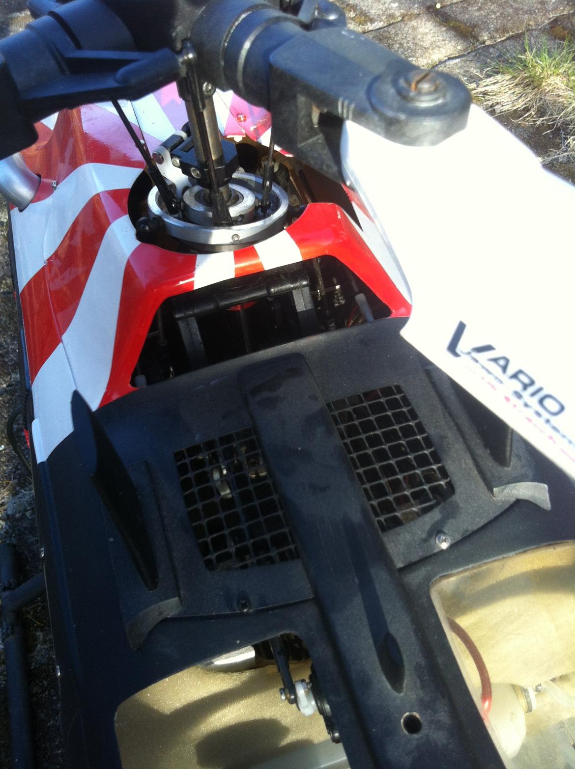 Helikopter BO-105 mil. graupner  billede 6