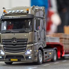 Lastbiler Mercedes Actros 1851 4x2 SOLGT