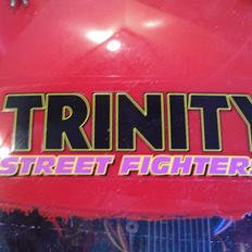 Bil TRINITY SREET SPEC parking lot racers.