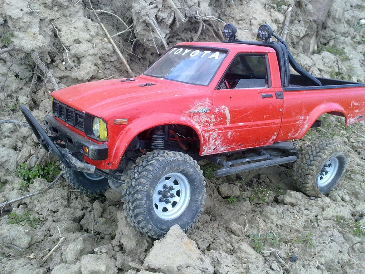 Off-Roader Toyota Hilux - Axial SCX10 billede 7