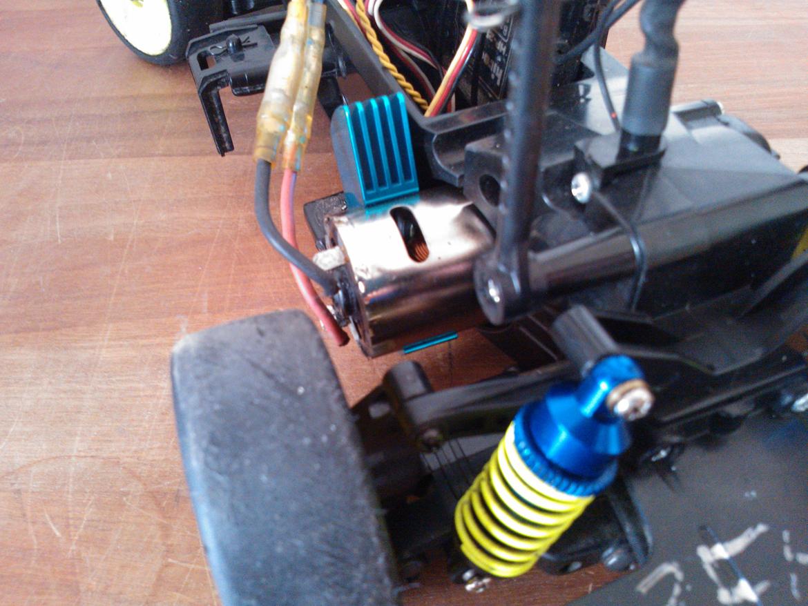 Bil Tamiya Porsche 911 GT3R Cup "VIP" - TL-01 billede 7