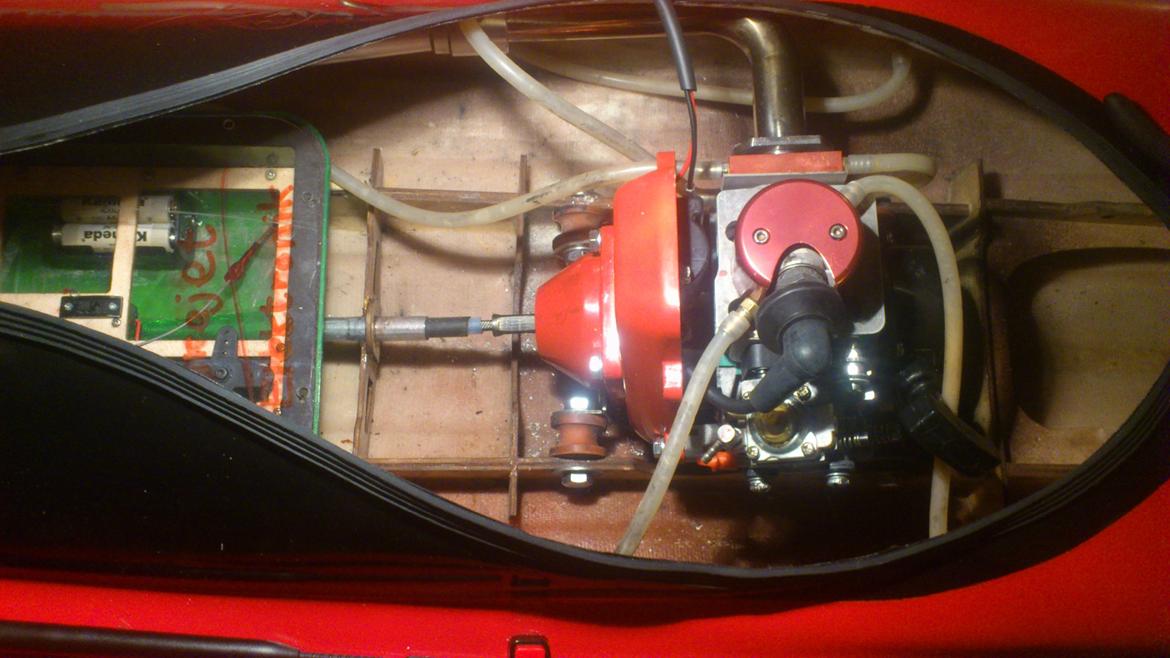 Båd Dragon V24/V77 GP1300 Offshore - Samling af båden ;) billede 12