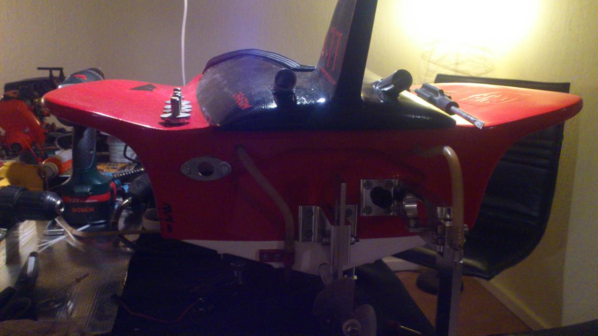 Båd Dragon V24/V77 GP1300 Offshore - Samling af båden ;) billede 13