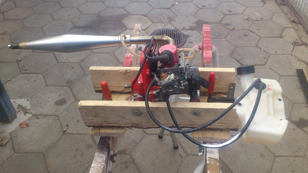 Båd Dragon V24/V77 GP1300 Offshore - Da motor blev justeret ;D billede 15