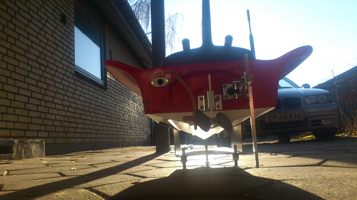 Båd Dragon V24/V77 GP1300 Offshore - Resultatet efter renovation af båden ;) mangler bar "upgrades" nu som trim-taps ;) billede 19