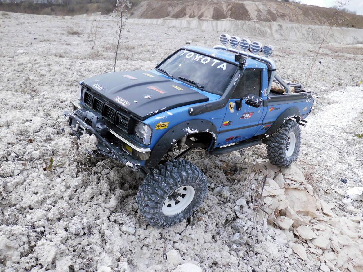 Off-Roader Axial SCX-10 Toyota Hilux billede 20