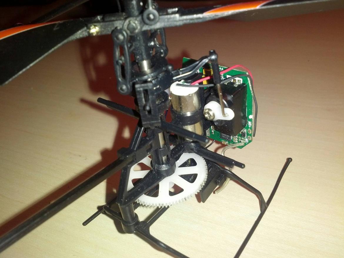 Helikopter V911 billede 6