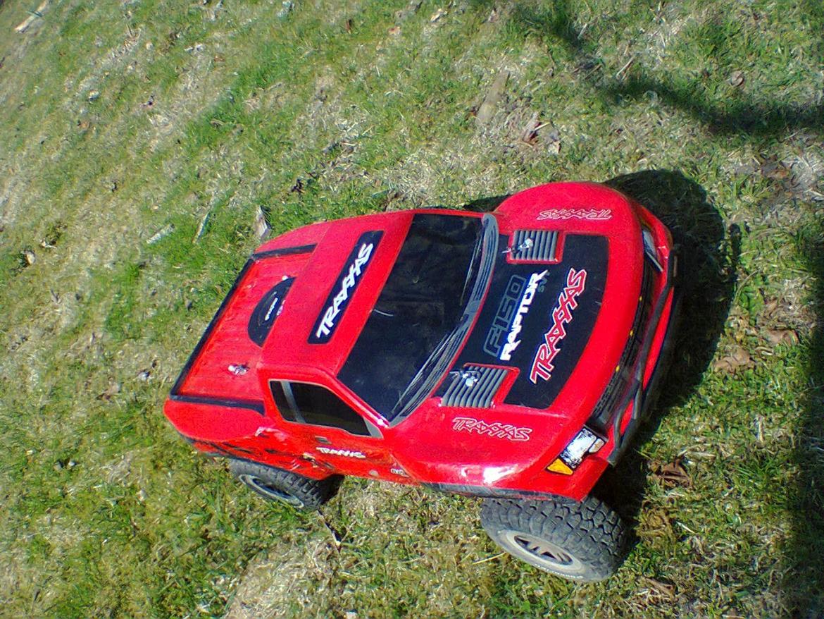 Bil Traxxas Slash 2wd (Ford F-150 SVT Raptor) billede 3