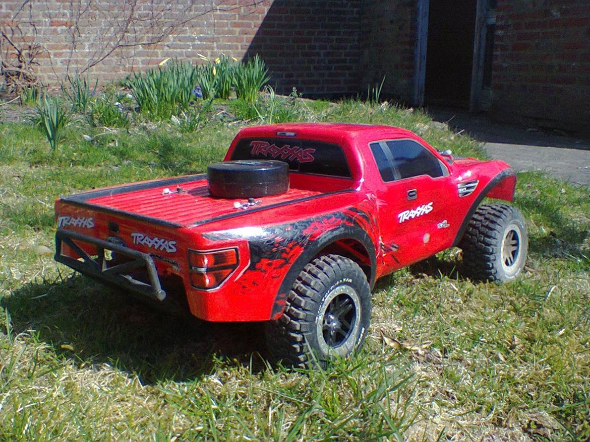 Bil Traxxas Slash 2wd (Ford F-150 SVT Raptor) billede 5