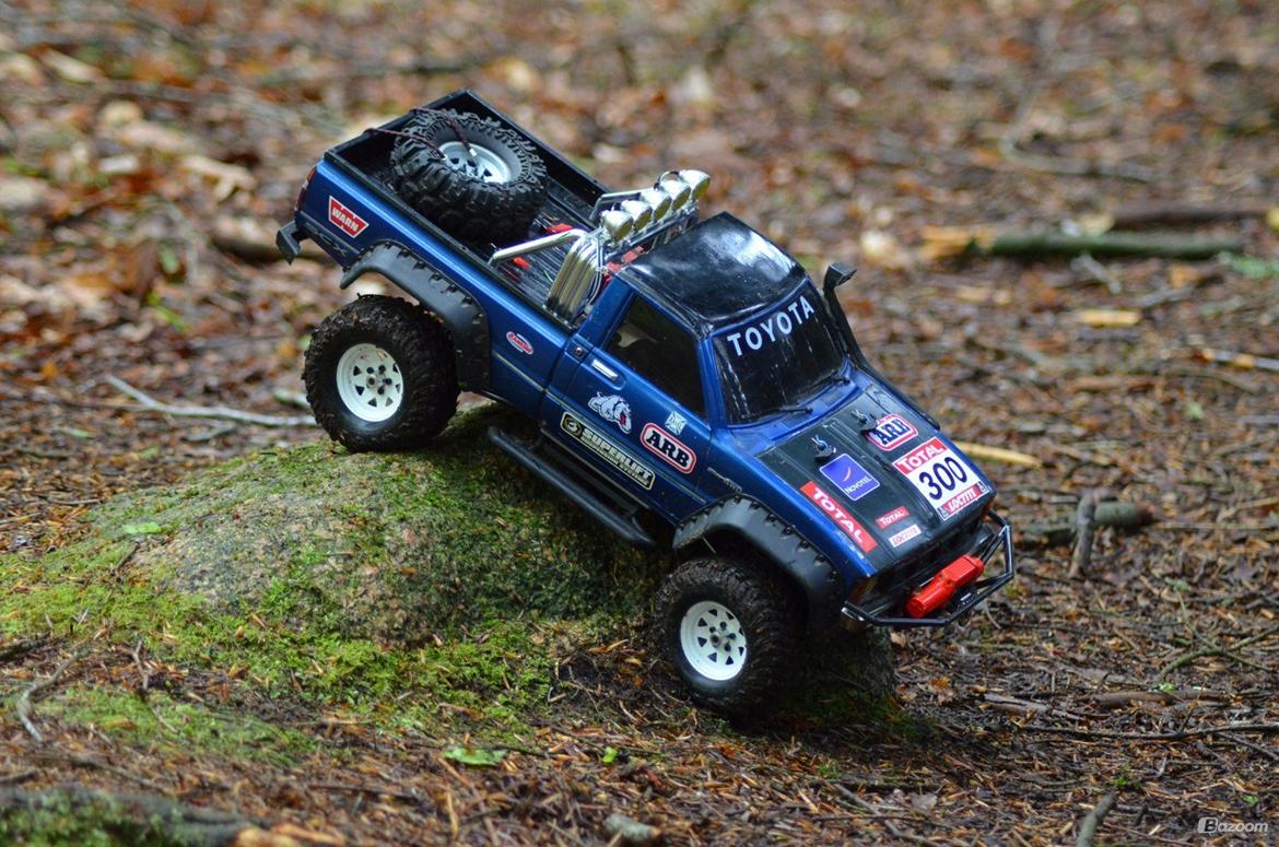 Off-Roader Axial SCX-10 Hilux "Den Onde Toyota I" billede 4