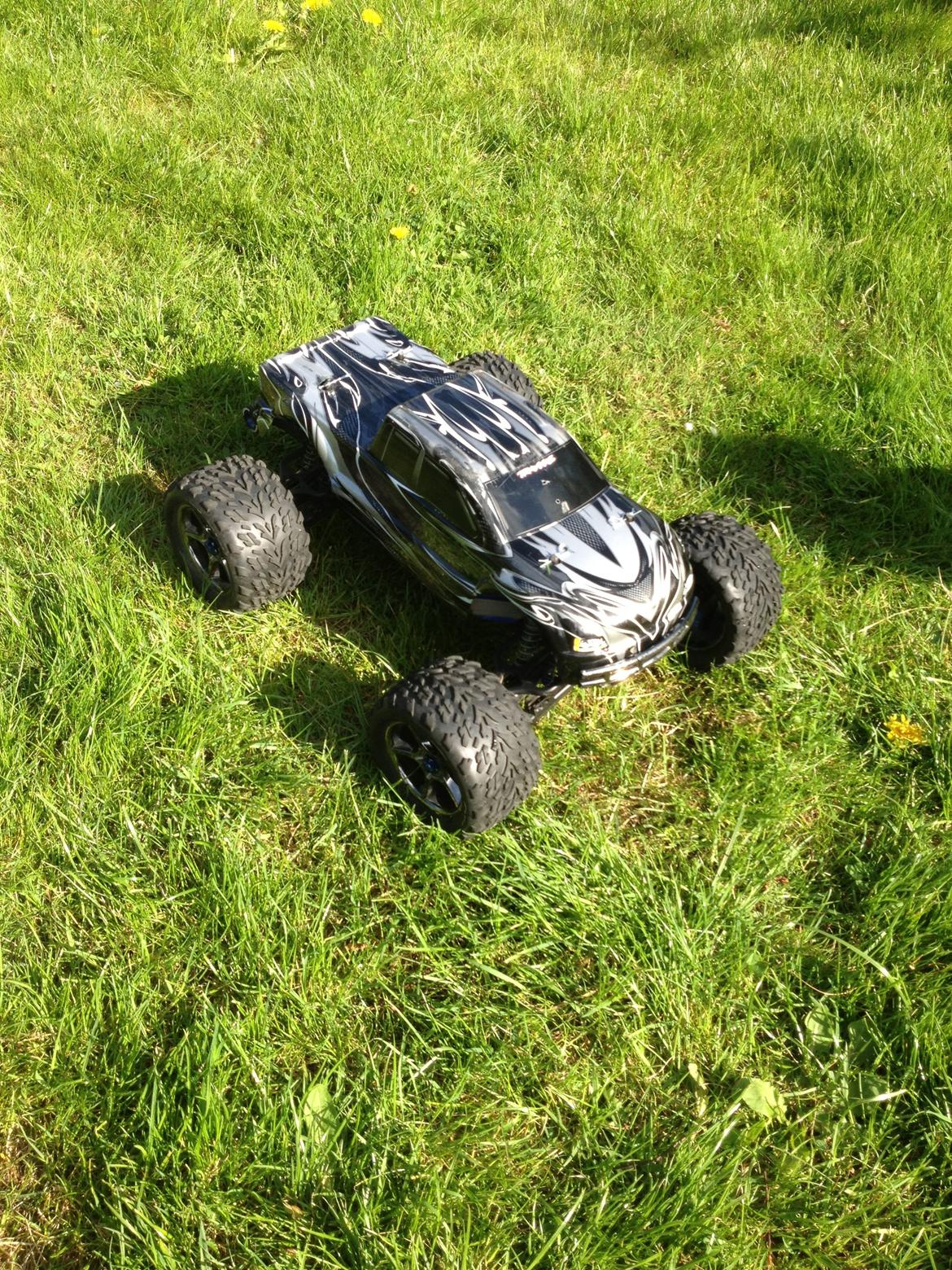 Bil Traxxas E-Maxx billede 11