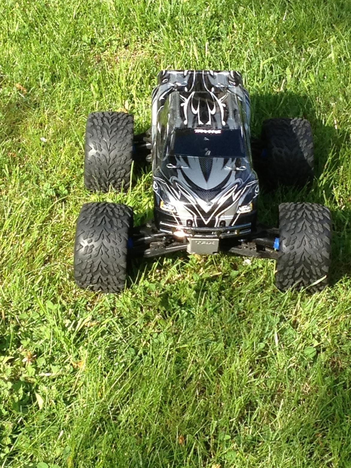 Bil Traxxas E-Maxx billede 12