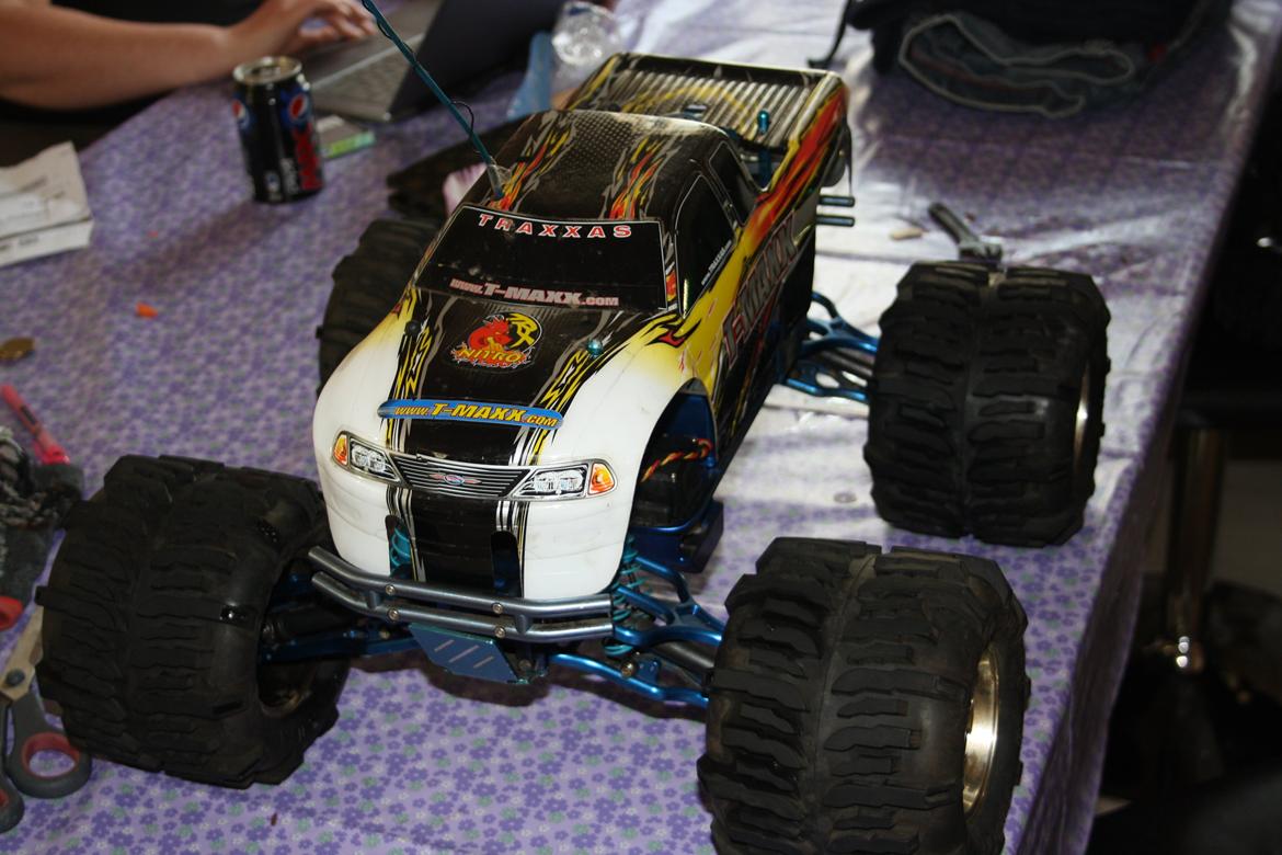 Off-Roader T-MAXX classic billede 2