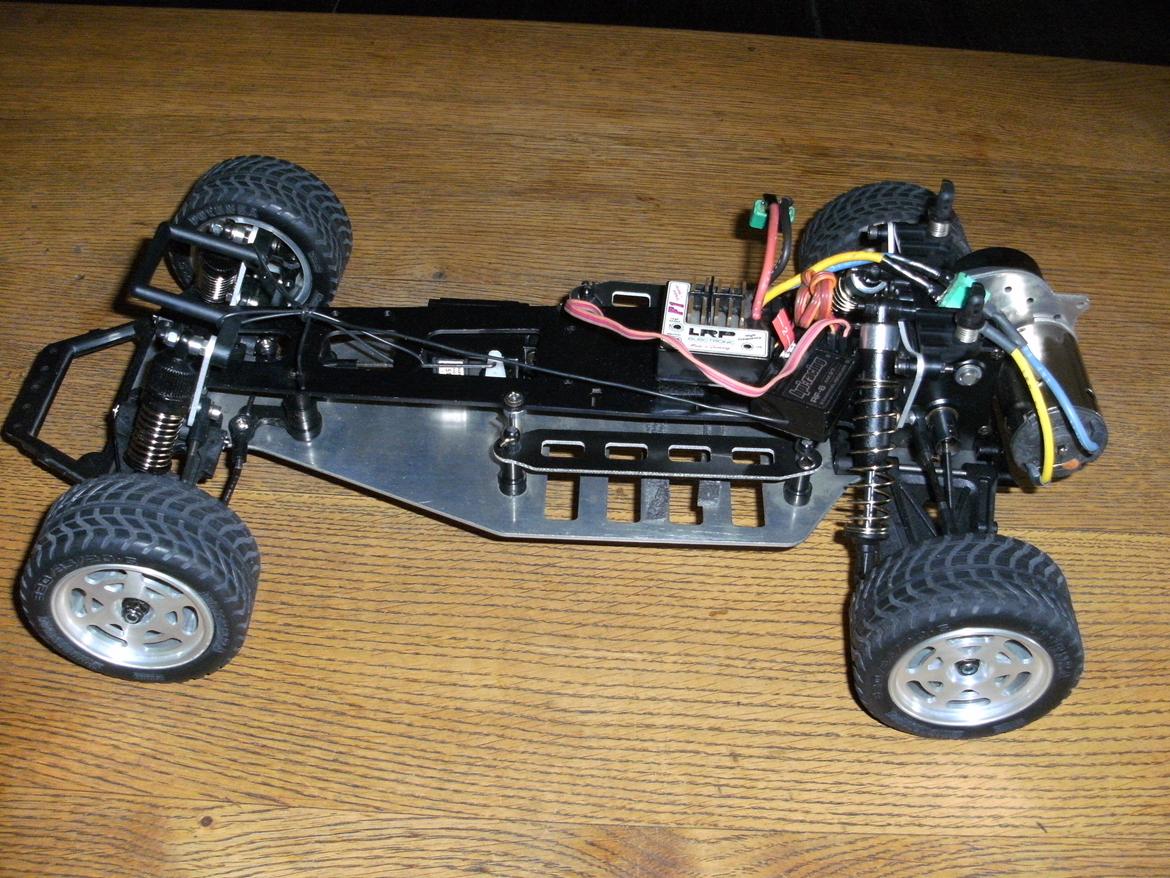 Buggy Kyosho / Cox Nissan Saurus CUP - Kyosho / Cox Nissan Saurus CUP billede 12