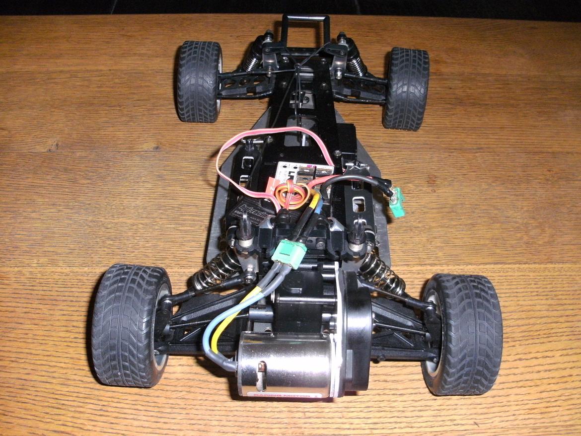 Buggy Kyosho / Cox Nissan Saurus CUP - Kyosho / Cox Nissan Saurus CUP billede 13