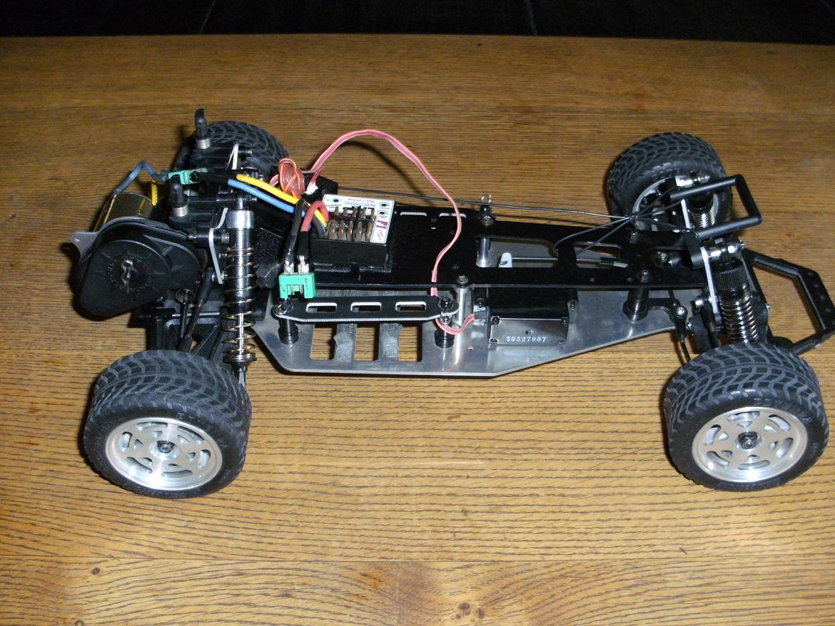 Buggy Kyosho / Cox Nissan Saurus CUP - Kyosho / Cox Nissan Saurus CUP billede 14