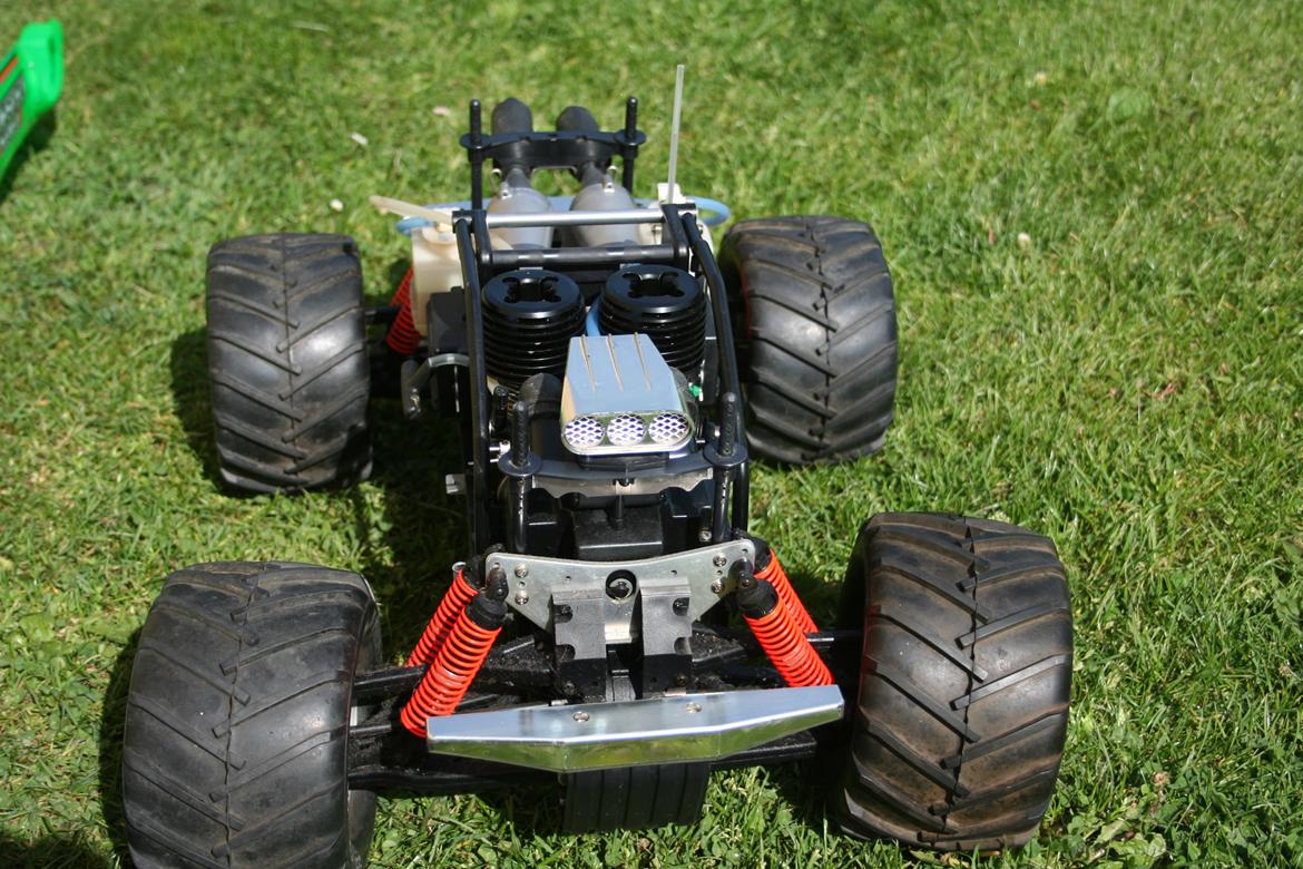 Bil kyosho giga chrusher billede 6