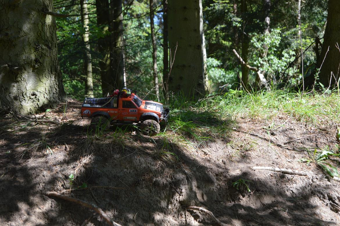 Off-Roader Axial SCX-10 Hilux "Truck Norris" billede 20