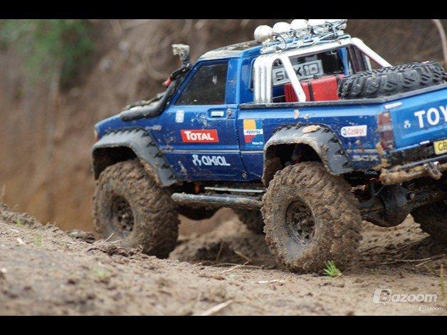 Off-Roader Axial SCX-10 Hilux "Den Onde Toyota I" billede 19