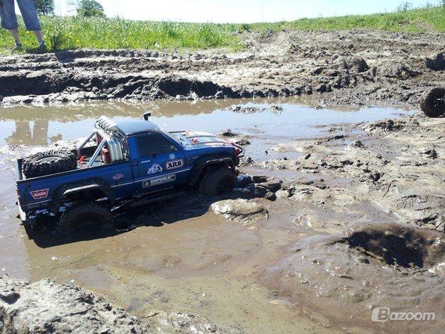 Off-Roader Axial SCX-10 Hilux "Den Onde Toyota I" billede 20