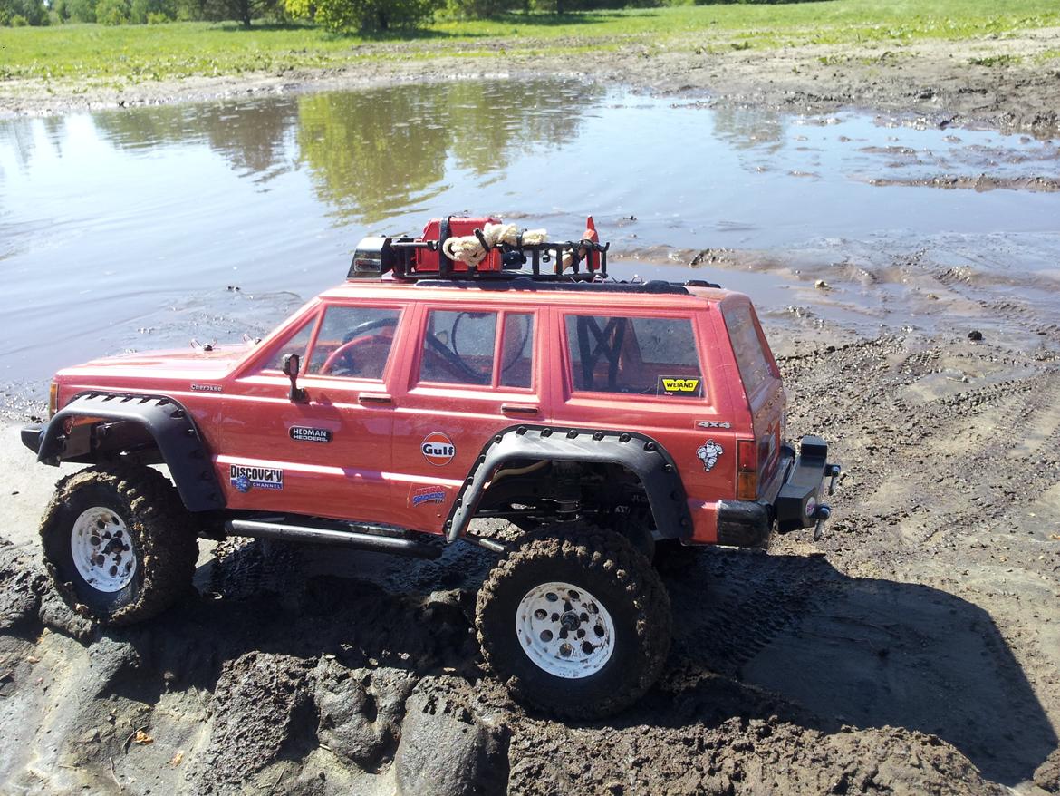Off-Roader Axial SCX-10 Jeep Cherokee billede 3