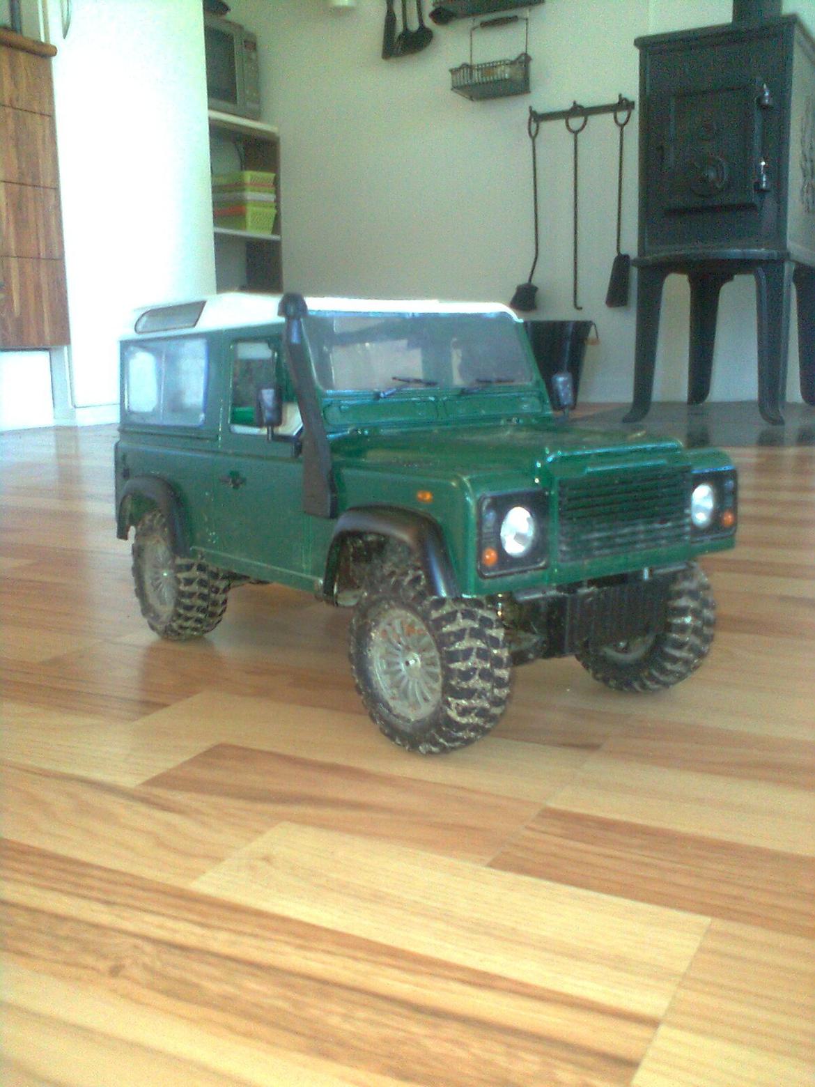 Off-Roader Tamiya CC-01 Land Rover Defender 90" billede 10