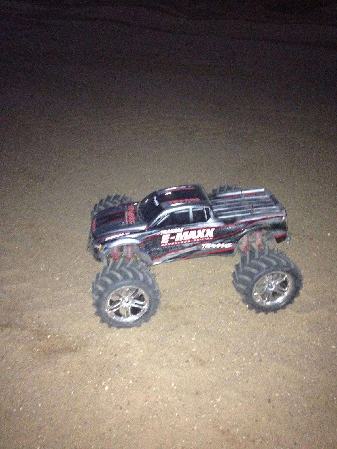 Bil Traxxas E maxx billede 1