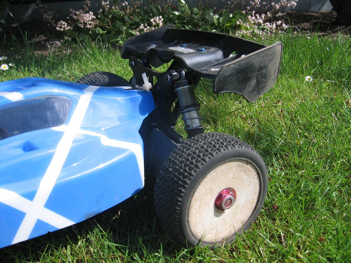 Buggy Team Associated RC8.2e FT billede 5