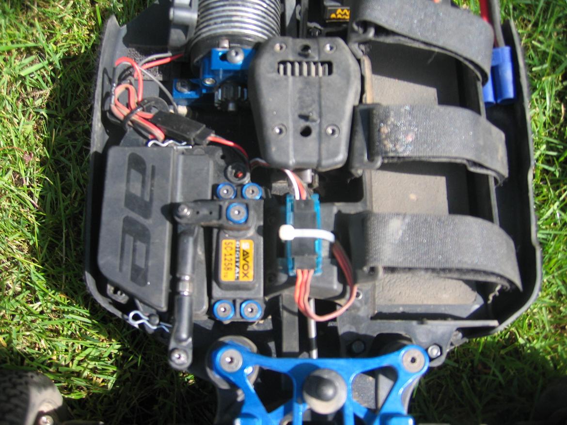 Buggy Team Associated RC8.2e FT billede 15