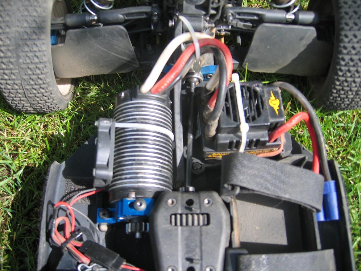 Buggy Team Associated RC8.2e FT billede 16