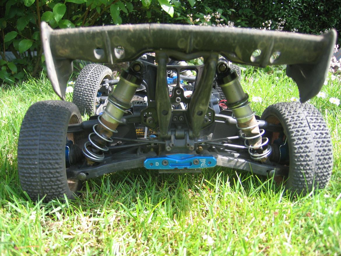 Buggy Team Associated RC8.2e FT billede 18