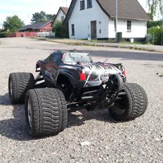 Truck HPI Savage Flux "Sadass"