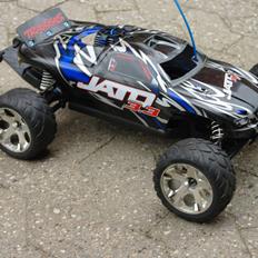 Off-Roader traxxas jato 3.3