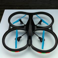Multirotor AR. Drone 2.0 Parrot (Solgt)