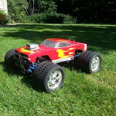 Bil Traxxas E-maxx By DCF