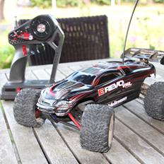 Off-Roader traxxas e-revo vxl