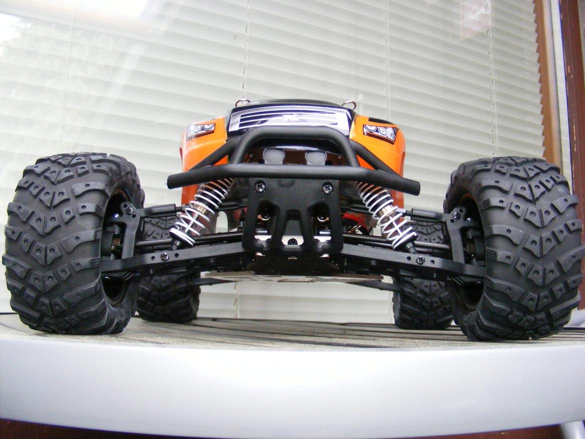 Off-Roader Stealth X09 Truggy 2.4 GHz Brushless billede 2