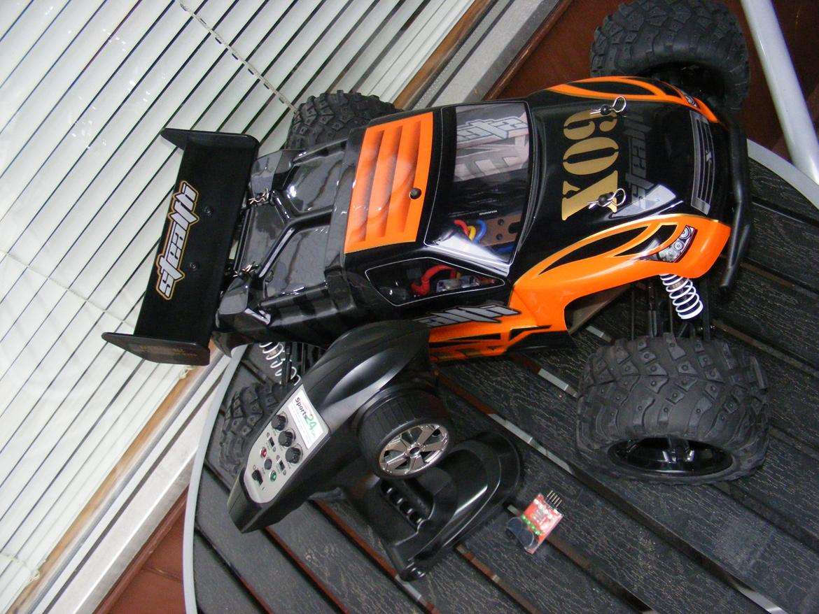 Off-Roader Stealth X09 Truggy 2.4 GHz Brushless billede 5