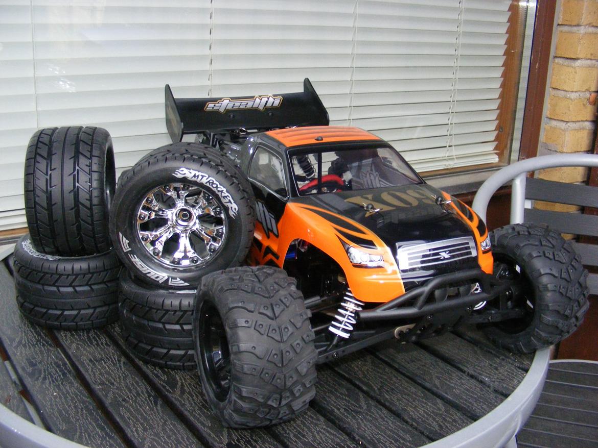 Off-Roader Stealth X09 Truggy 2.4 GHz Brushless billede 6