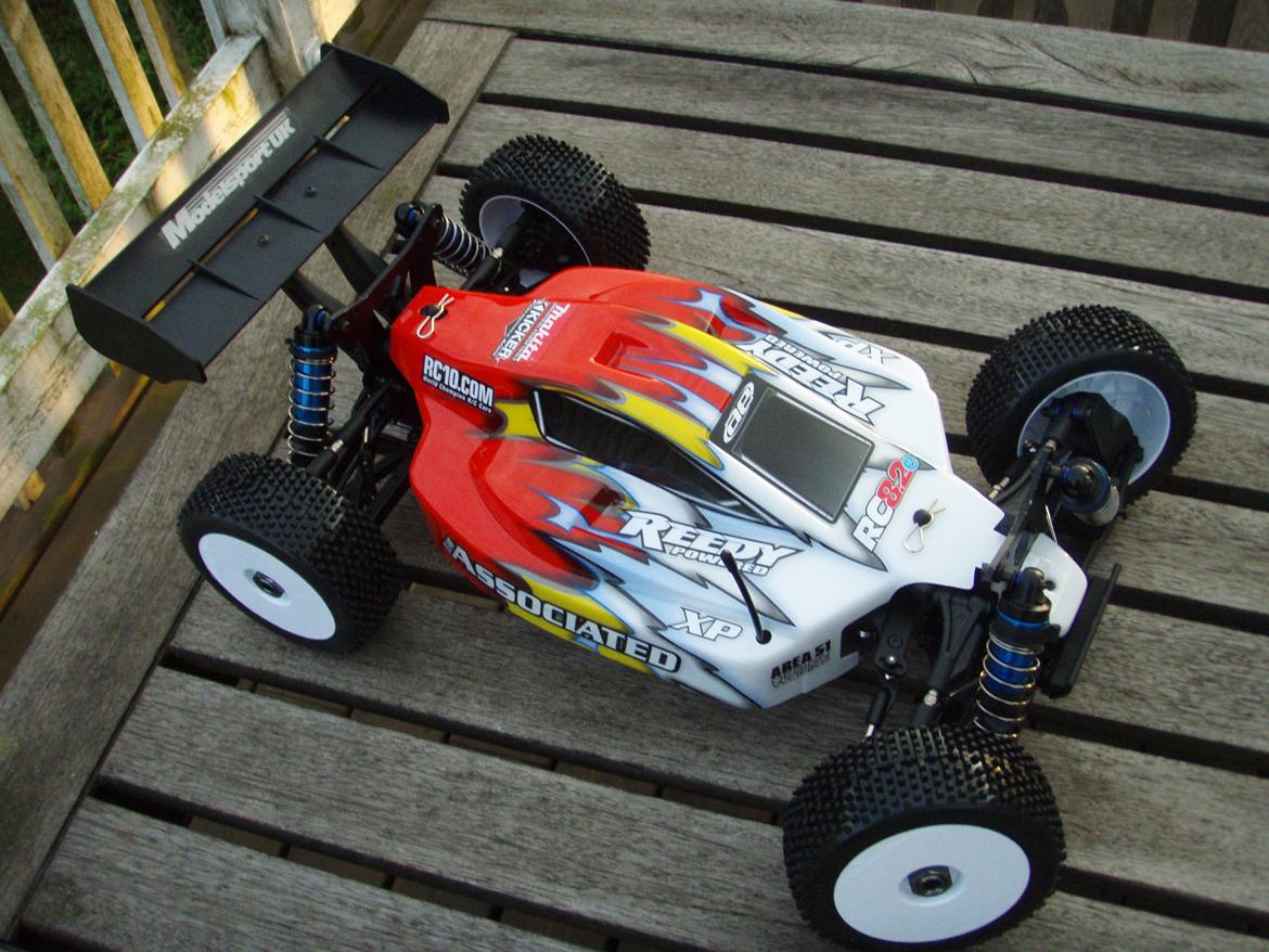 Buggy Associated Rc8.2e RS billede 1