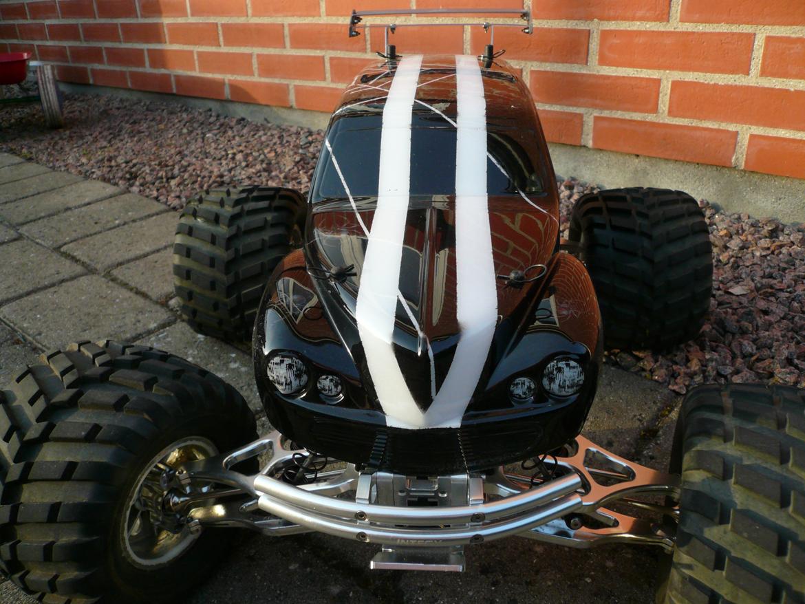 Bil Traxxas E-Maxx "Black Widow" billede 5